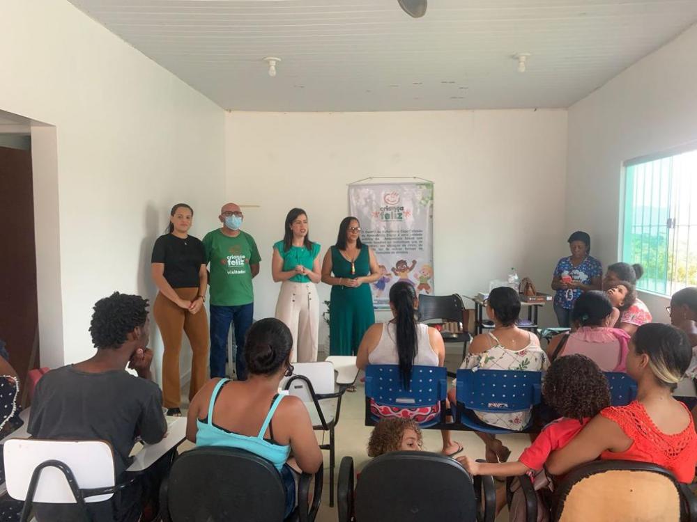 Programa Criança Feliz realiza roda de conversa sobre Setembro Verde